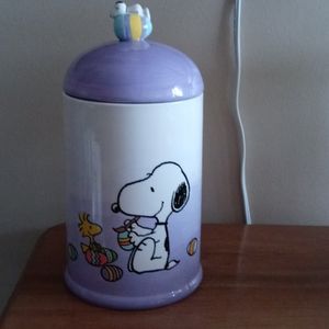 Snoopy Easter cookie jar